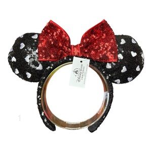 Disney Parks Ears Valentine’s White Heart Black Sequin Red Bow Headband NWT 1